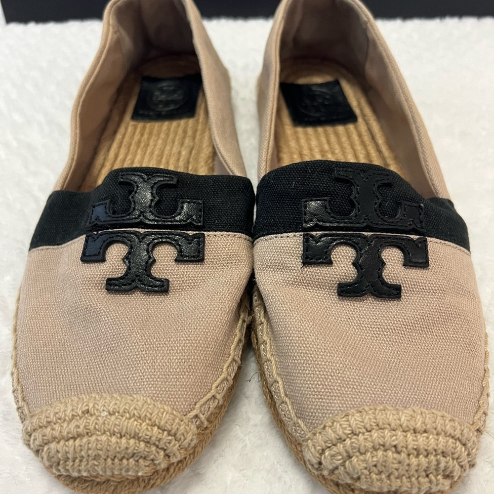 Tory Burch Flat Shoe